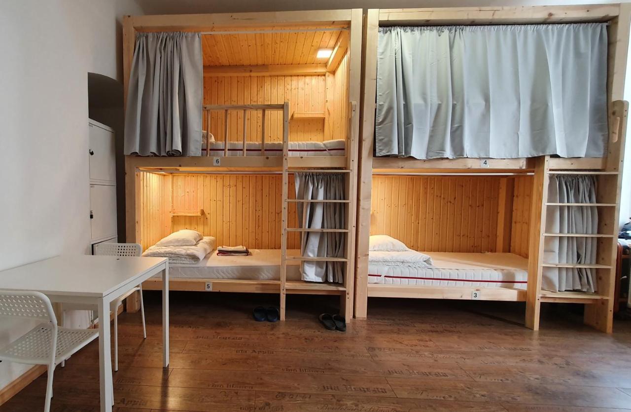 7Brunnen Hostel Beds & Rooms Вена Экстерьер фото