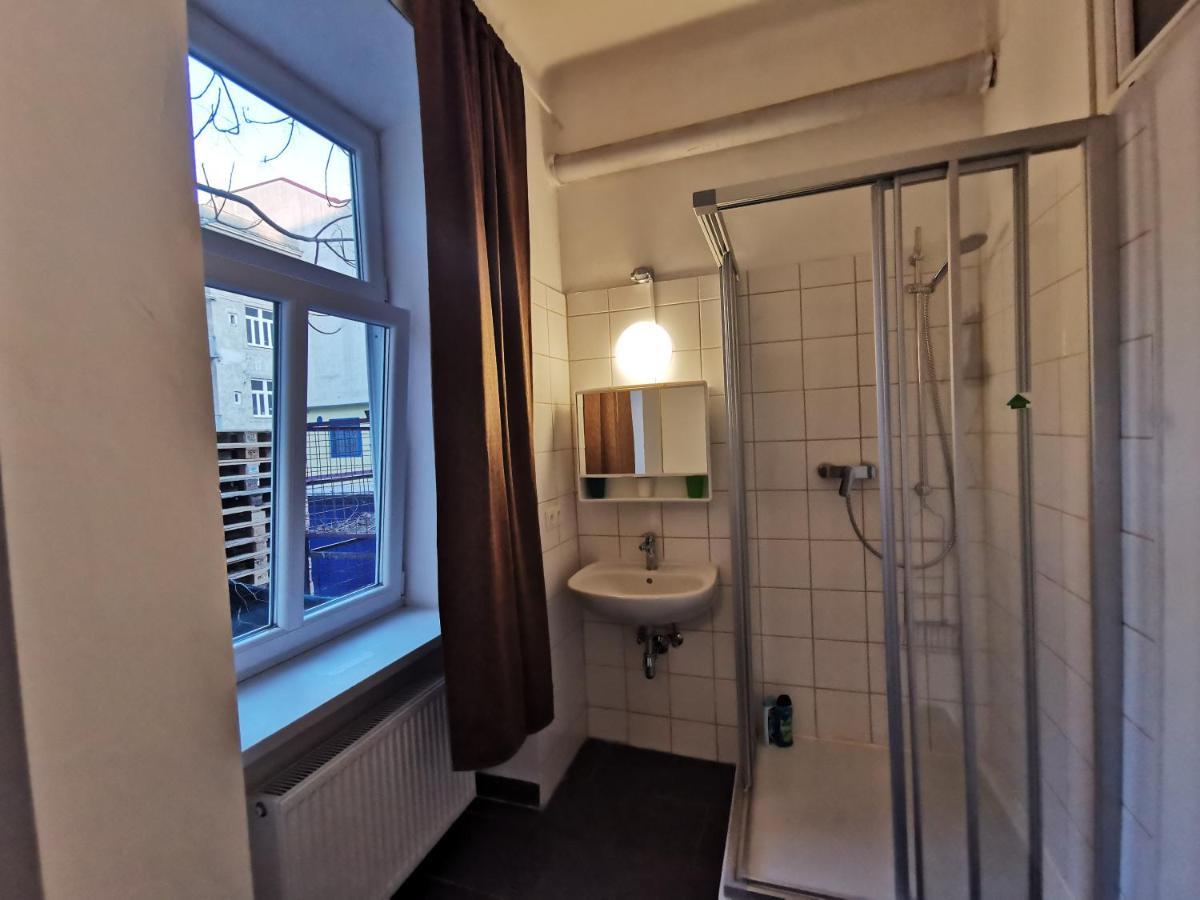 7Brunnen Hostel Beds & Rooms Вена Экстерьер фото
